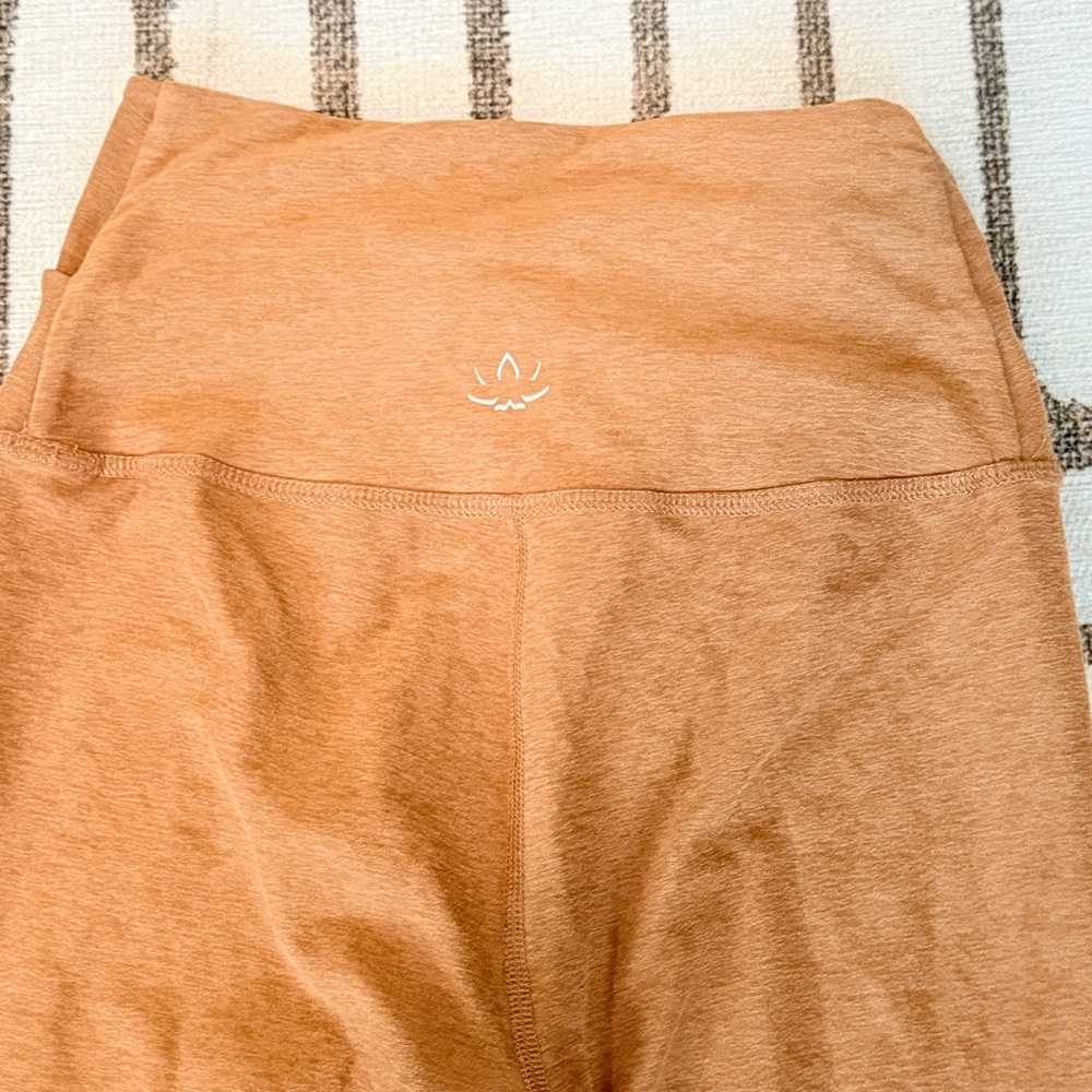 Beyond Yoga Toffee Spacedye At Your Leisure High Waisted Midi Legging Small - Picture 5 of 5